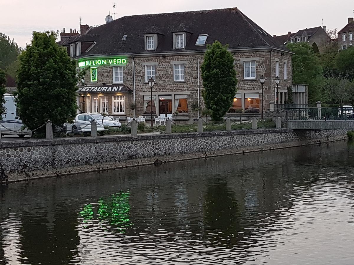 Le Lion Verd Putanges-le-Lac Esterno foto